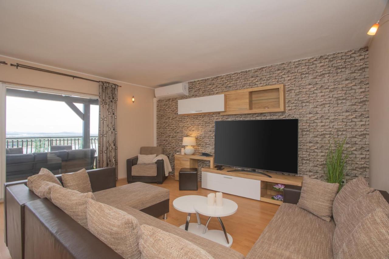 Apartment Mozart Šibenik Exterior foto